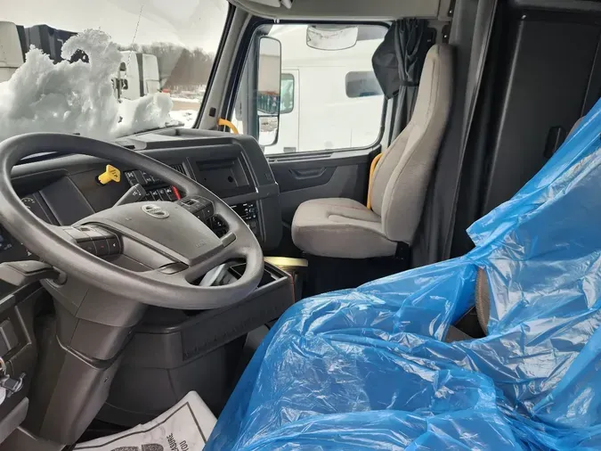 2022 VOLVO VNL64T740ca02e6fb798f47170f2a21196be80eae