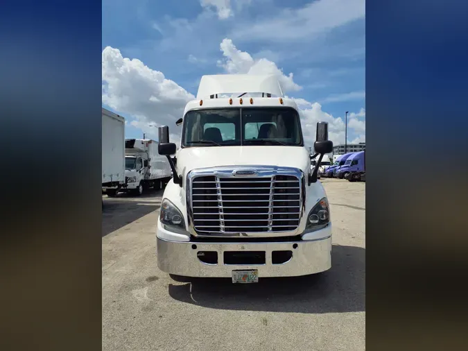2018 FREIGHTLINER/MERCEDES CASCADIA 113ca0326212add4fd783dcc06060cd1252