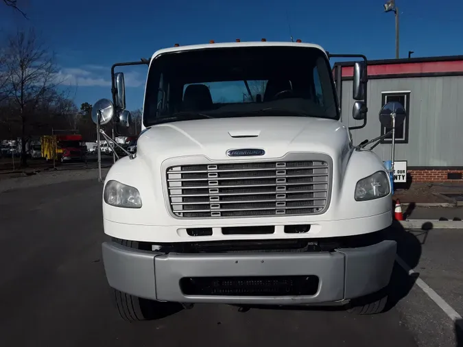 2016 FREIGHTLINER/MERCEDES M2 106