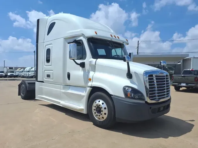 2020 FREIGHTLINER/MERCEDES CASCADIA 125ca0a89bf4419778943e5f164b05b3585