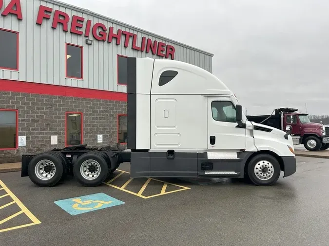 2023 Freightliner Cascadia&reg;