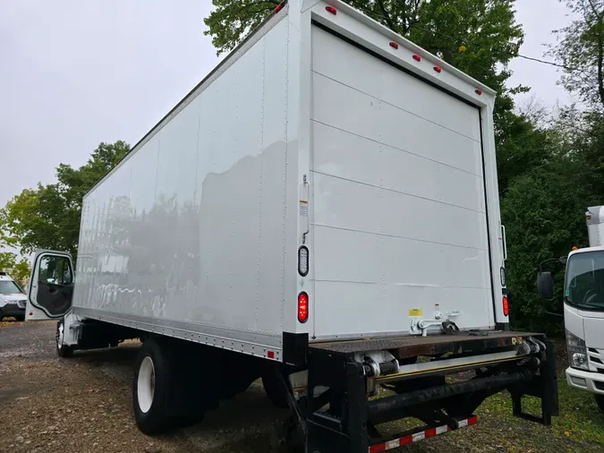 2014 FREIGHTLINER/MERCEDES M2 106