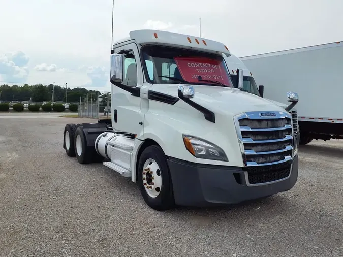 2019 FREIGHTLINER NEW CASCADIA PX12664