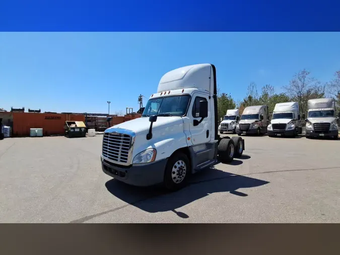 2019 Freightliner Cascadia 125