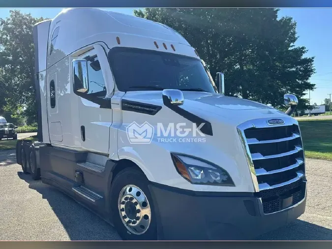 2024 FREIGHTLINER Cascadia 126