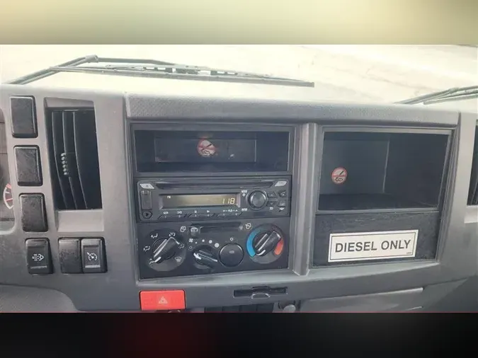 2022 ISUZU NPR-XD