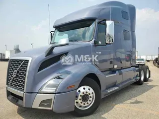2023 VOLVO VNL64T760