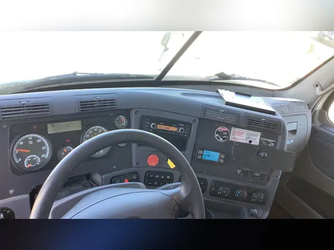 2019 Freightliner Cascadia 125