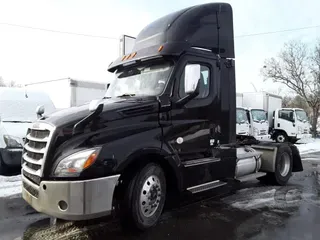 2020 FREIGHTLINER/MERCEDES NEW CASCADIA 126