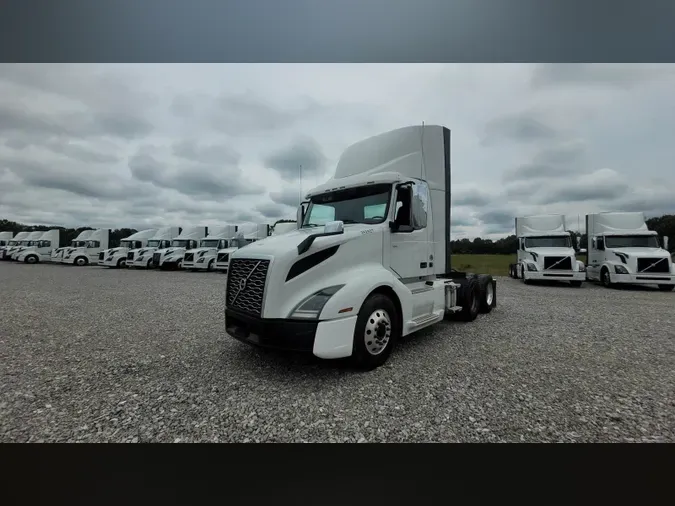 2019 Volvo VNL300