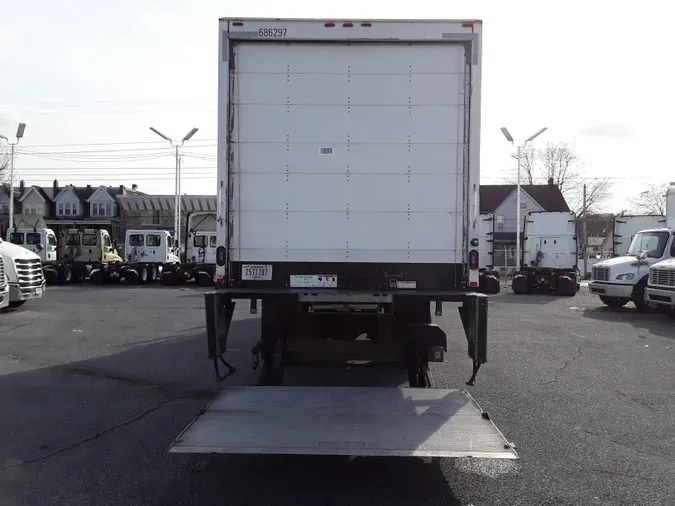 2018 FREIGHTLINER/MERCEDES M2 106