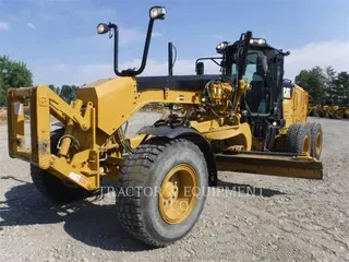 2013 CATERPILLAR 160M
