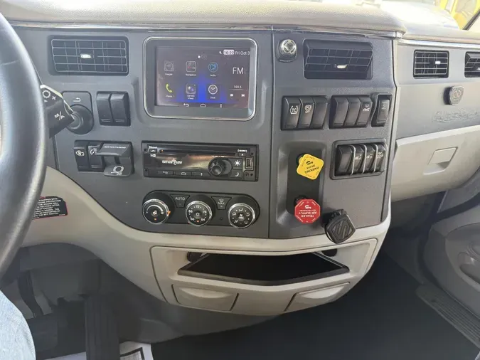 2022 Peterbilt 579