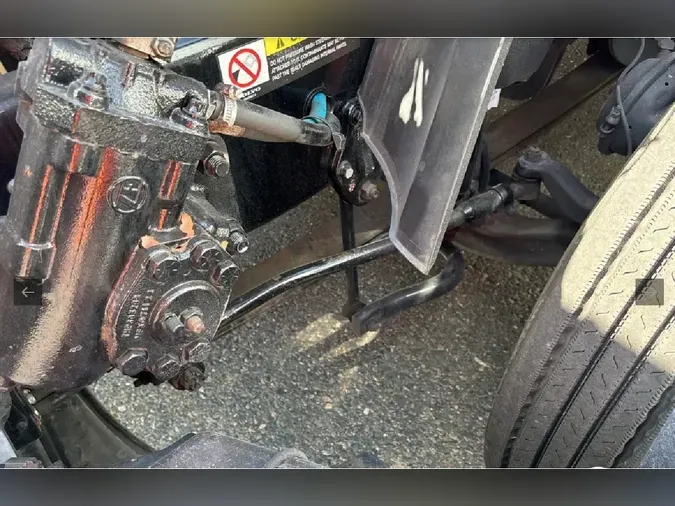 2024 VOLVO VNL64T760