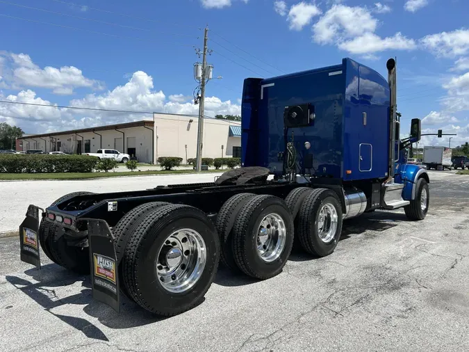 2022 Peterbilt 567