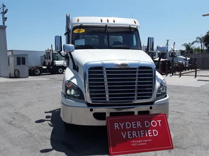 2020 FREIGHTLINER/MERCEDES CASCADIA 125ca338377ead096277e410932508fd431