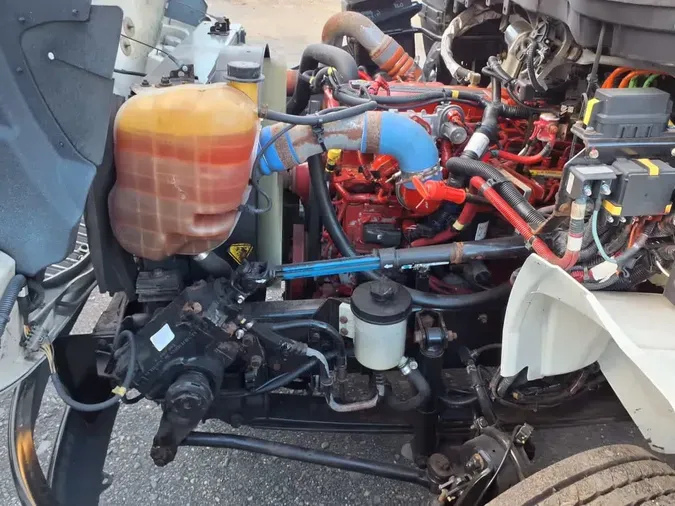 2019 NAVISTAR INTERNATIONAL 4300 SBA