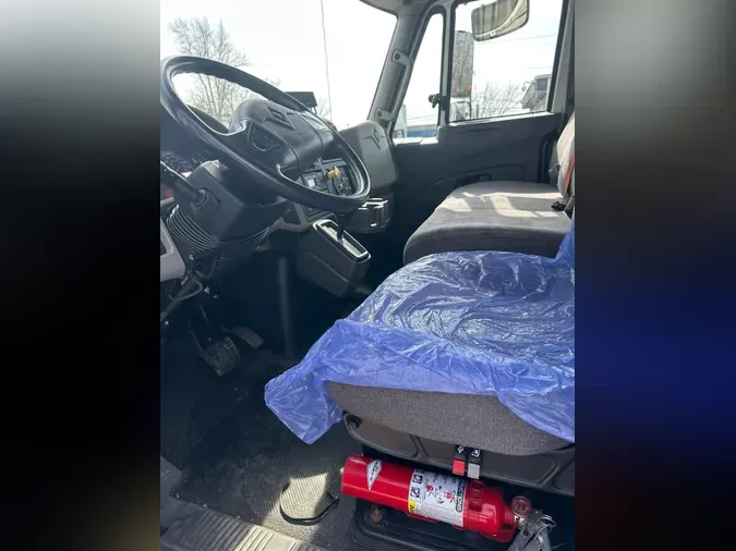 2018 NAVISTAR INTERNATIONAL 4300