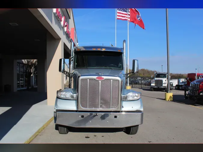 2019 Peterbilt 567