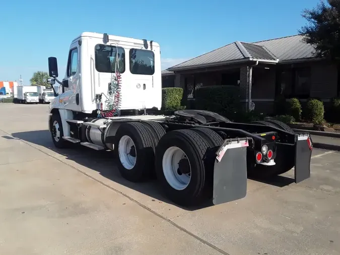 2018 FREIGHTLINER/MERCEDES CASCADIA 125