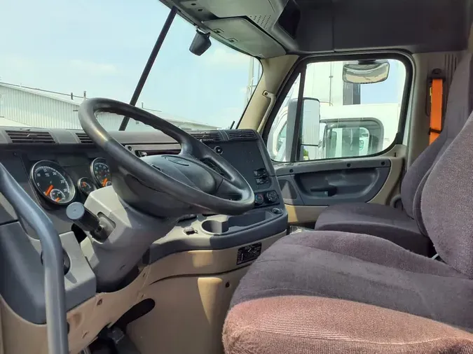 2018 FREIGHTLINER CASCADIA 125