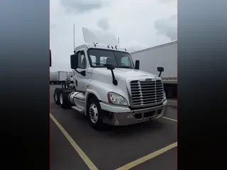 2019 FREIGHTLINER/MERCEDES CASCADIA 125