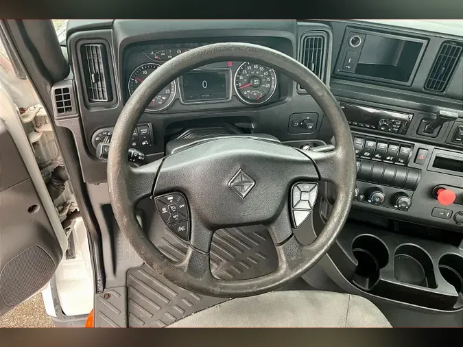 2019 INT LT625 6x4