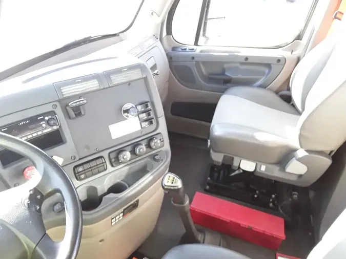 2019 FREIGHTLINER/MERCEDES CASCADIA 125