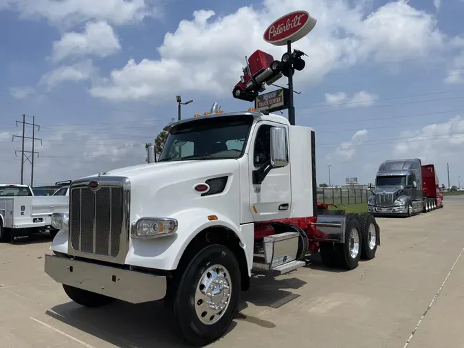 2022 Peterbilt 567
