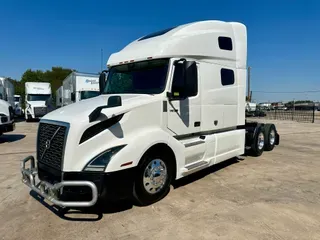 2019 VOLVO VNL64T760