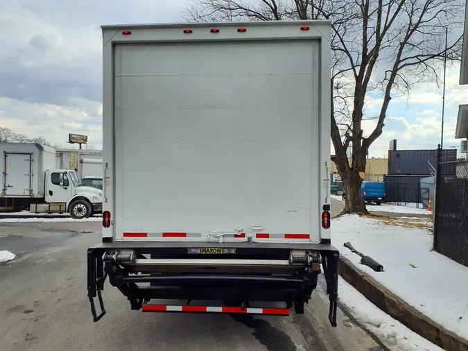 2018 FREIGHTLINER/MERCEDES M2 112