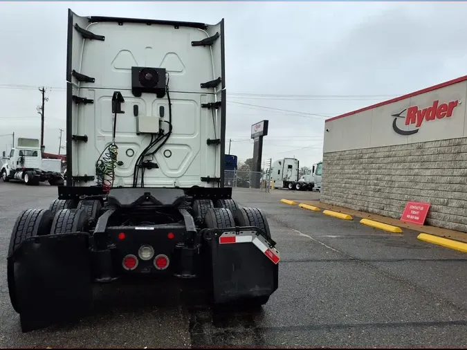 2020 FREIGHTLINER/MERCEDES CASCADIA 125ca4508572f74d2fc974f65c705a8f864