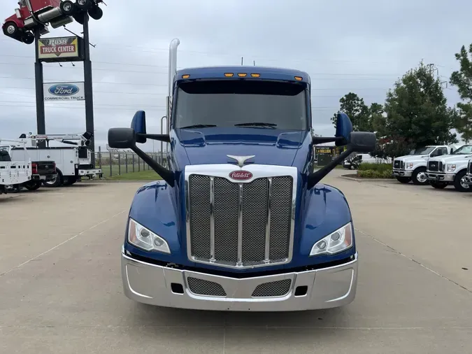 2023 Peterbilt 579