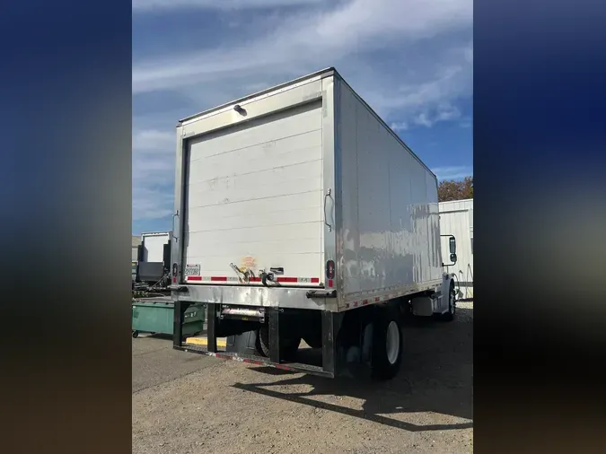 2019 FREIGHTLINER/MERCEDES M2 106