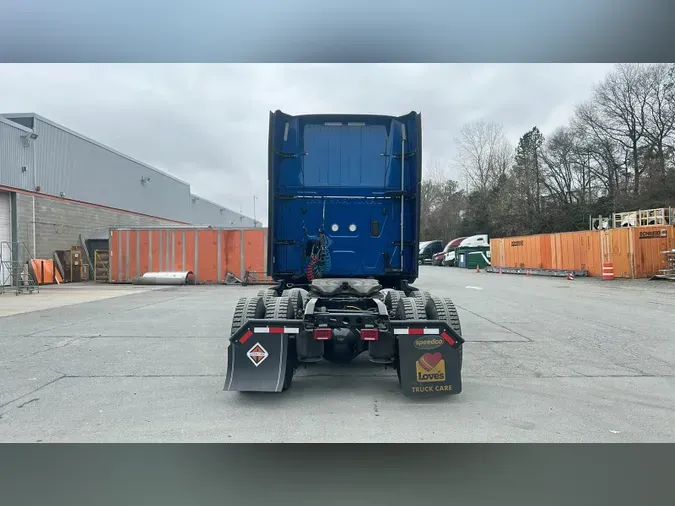 2022 International LT625