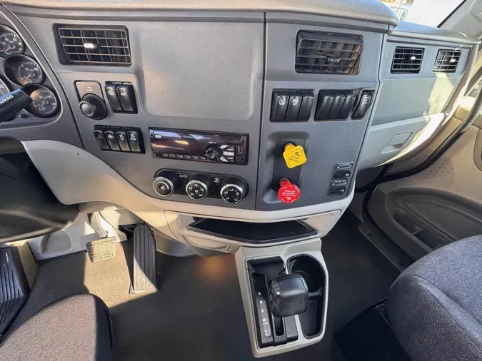 2018 Peterbilt 579ca4a233ecfde0141b3c3772c2f65ec4c