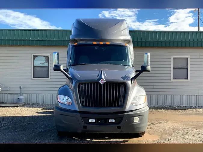 2019 INT LT625 6x4