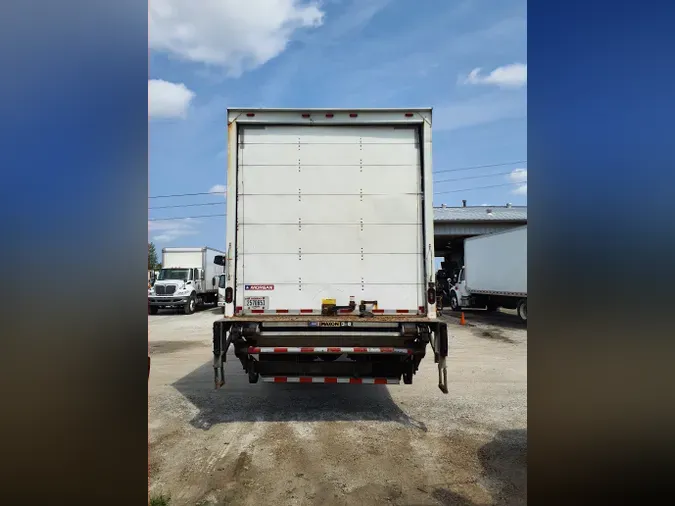 2017 FREIGHTLINER/MERCEDES M2 106