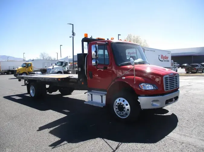 2020 FREIGHTLINER/MERCEDES M2 106