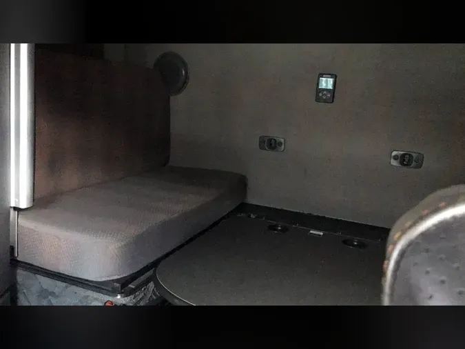 2023 Volvo VNL860ca5505956feb7cf6593cc11f0b83727e