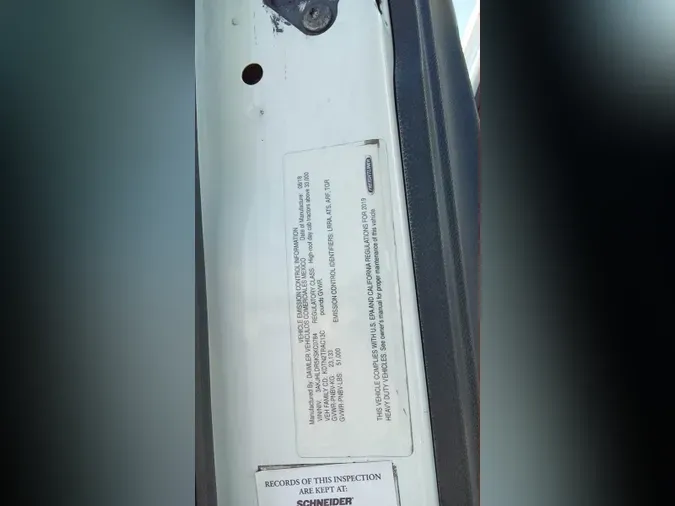 2019 Freightliner Cascadia 126ca5537eae774c11ff3830c0ce150f35f