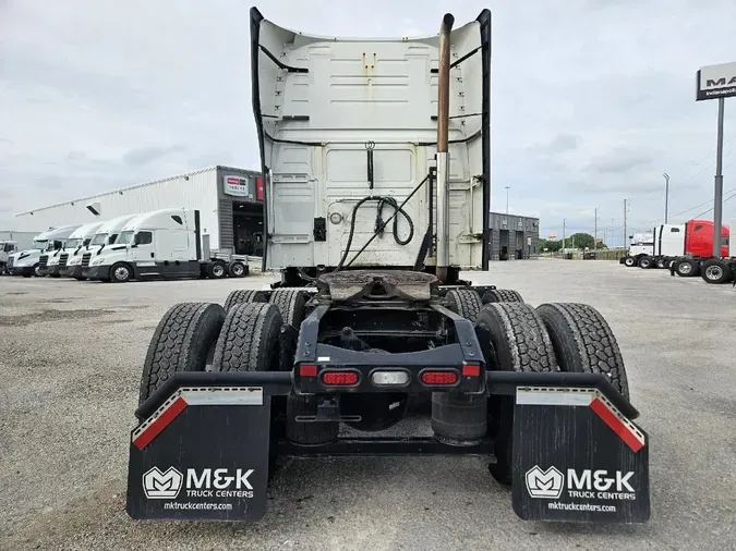 2020 VOLVO VNL64T760
