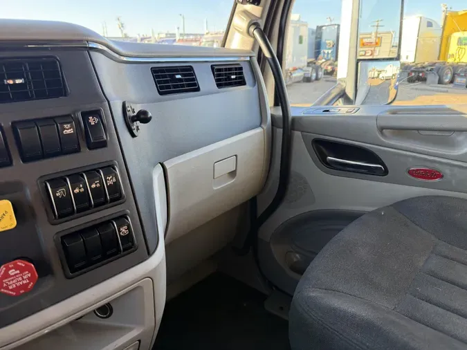2021 Peterbilt 579ca56fbf3efe719badbd156c59ffeb69a