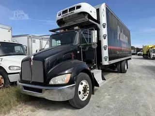 2012 KENWORTH T270
