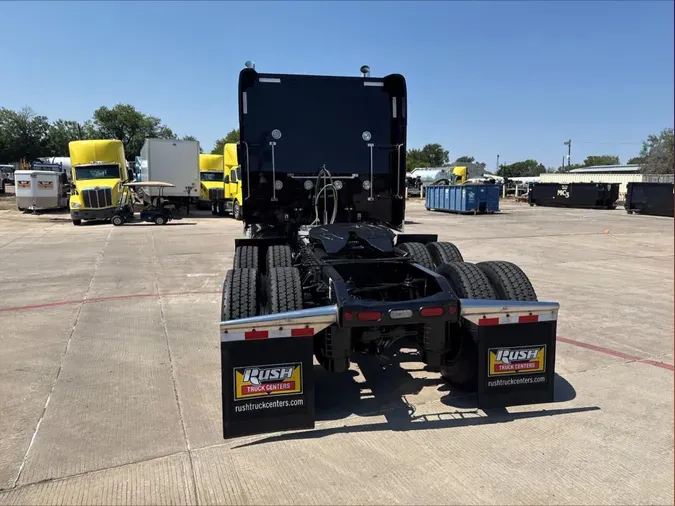 2022 Peterbilt 389
