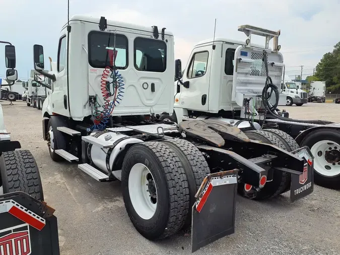 2020 FREIGHTLINER NEW CASCADIA 116