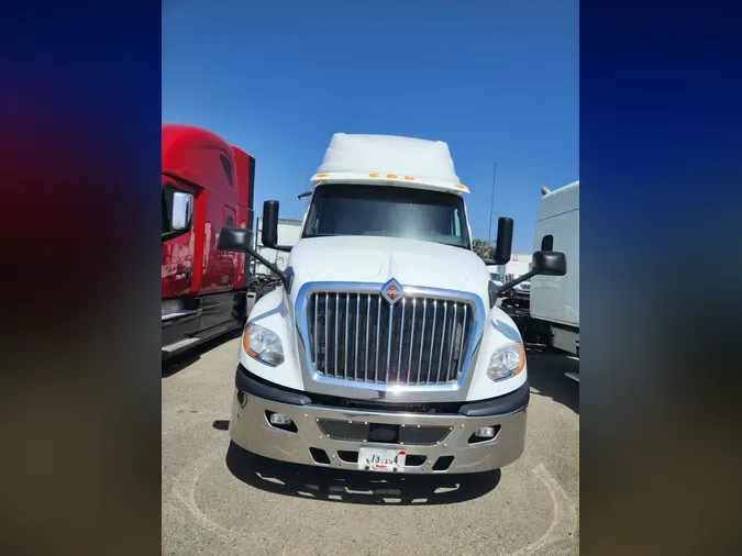 2019 NAVISTAR INTERNATIONAL LT625 SLPR CAB