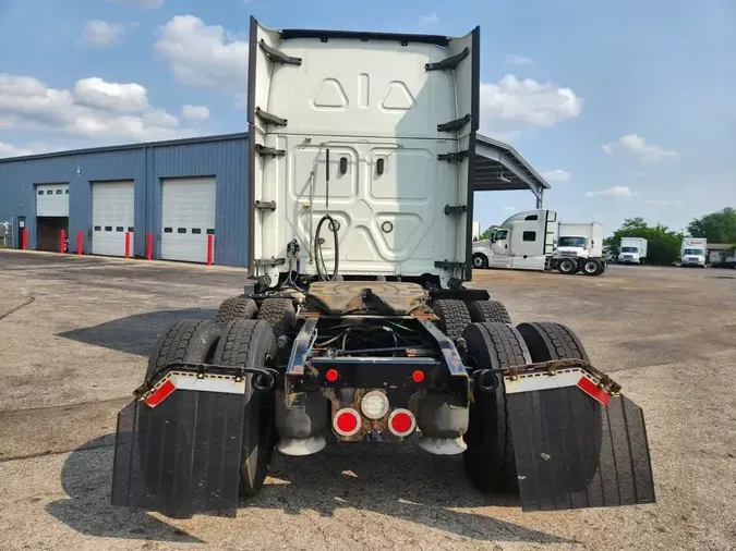 2019 FREIGHTLINER/MERCEDES CASCADIA 125
