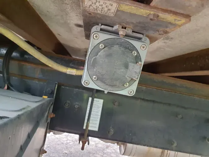 2020 FREIGHTLINER/MERCEDES M2 106