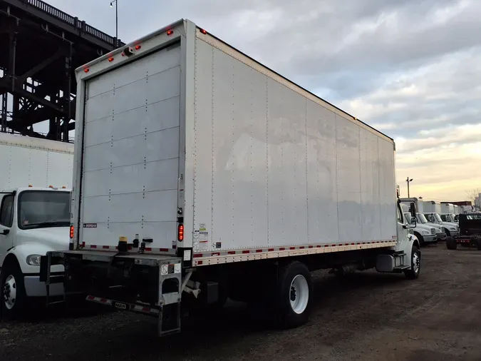 2017 FREIGHTLINER/MERCEDES M2 106